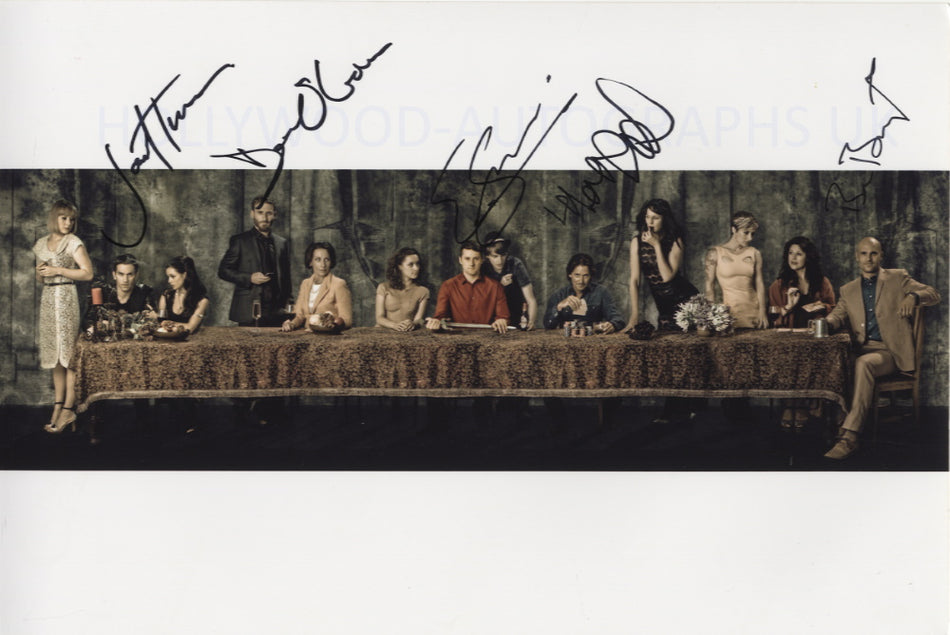 THE ALMIGHTY JOHNSONS Multi Signed Cast Photo -  8"x 12"