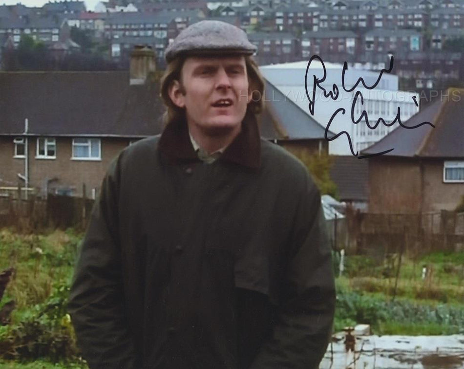 ROBERT GLENISTER