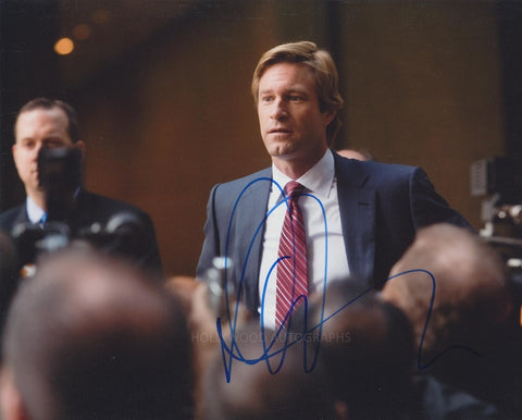 AARON ECKHART - Batman