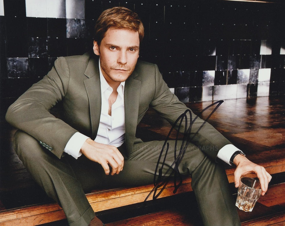 DANIEL BRUHL