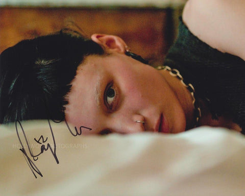 MARA ROONEY - The Girl With The Dragon Tattoo - (2)