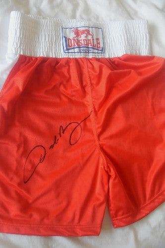 OSCAR DE LA HOYA Signed Red Boxing Shorts - (3)